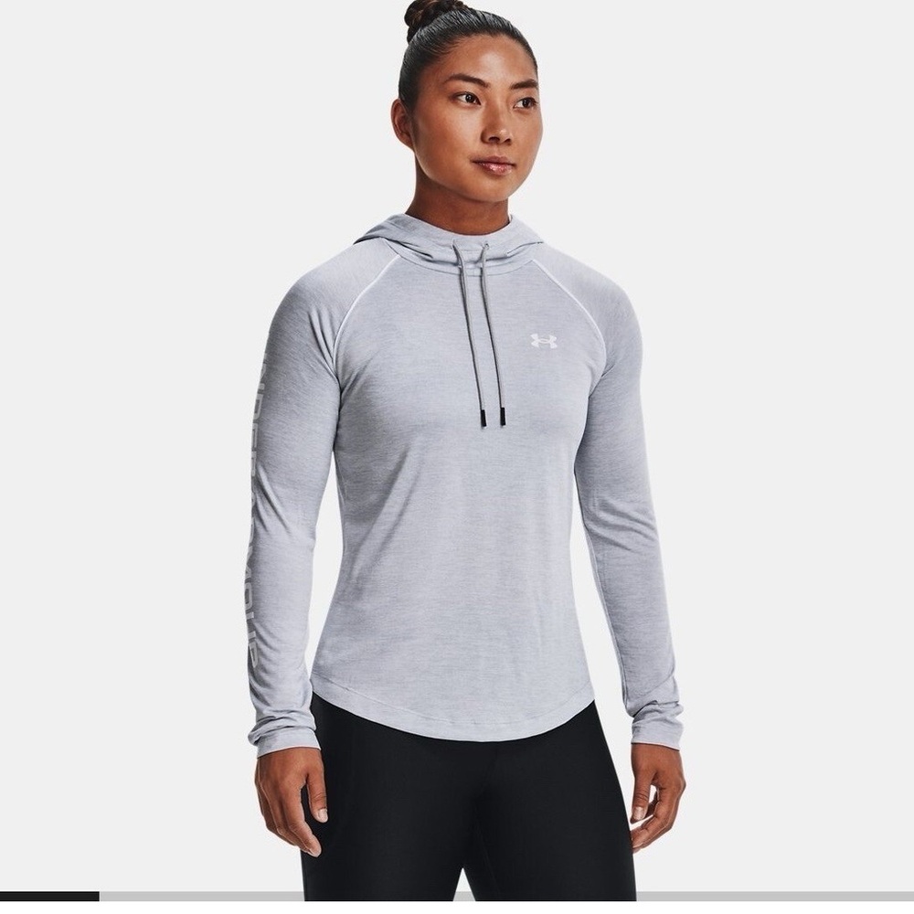 Brand New Under Armour Velocity Hoodie Size M PLEASE READ DESCRIPTION